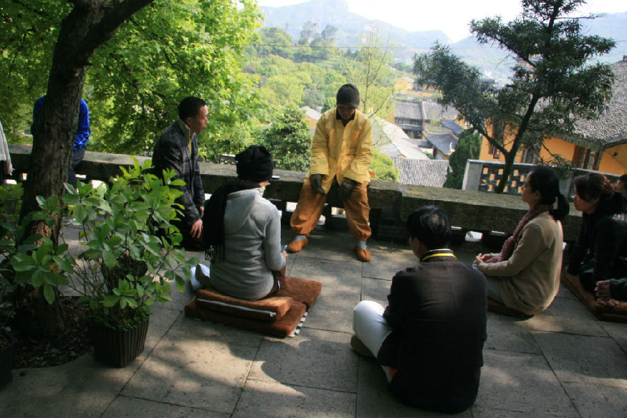 212750.jpg 2013年4月5日至12日仙岩寺禅七报道