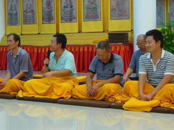 每个人都法喜充满.jpg 2013年9月1日—7日福鼎资国寺禅七报道
