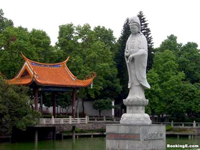 福州西禅寺:千年古禅寺 唐钟声不绝