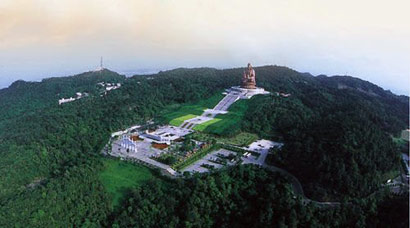 鸡鸣田园洗心绿丛 慢步西樵山