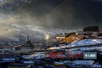 冬游甘南三大寺  感受别样风采(图)