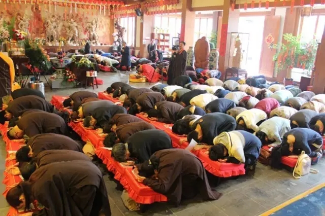 萧泾古寺浴佛节第二期大学生一日禅文化体验活动圆满结束